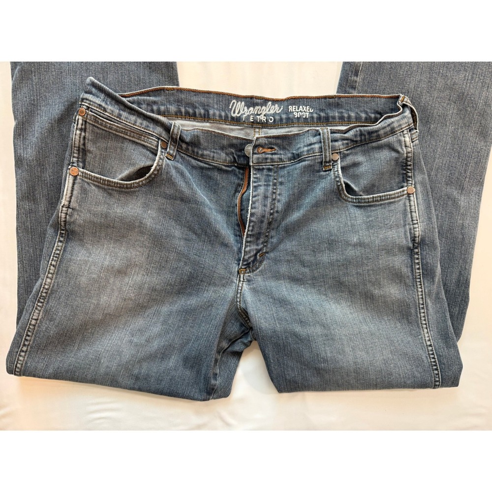 Wrangler Retro Relaxed Bootcut Jeans Mens 38x32 Medium Wash WRT20FL Blue
